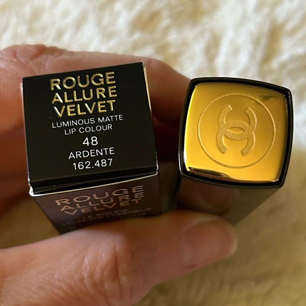 CHANEL Rouge Allure Velvet Luminous Matte Lip Color 48 Ardente NWT